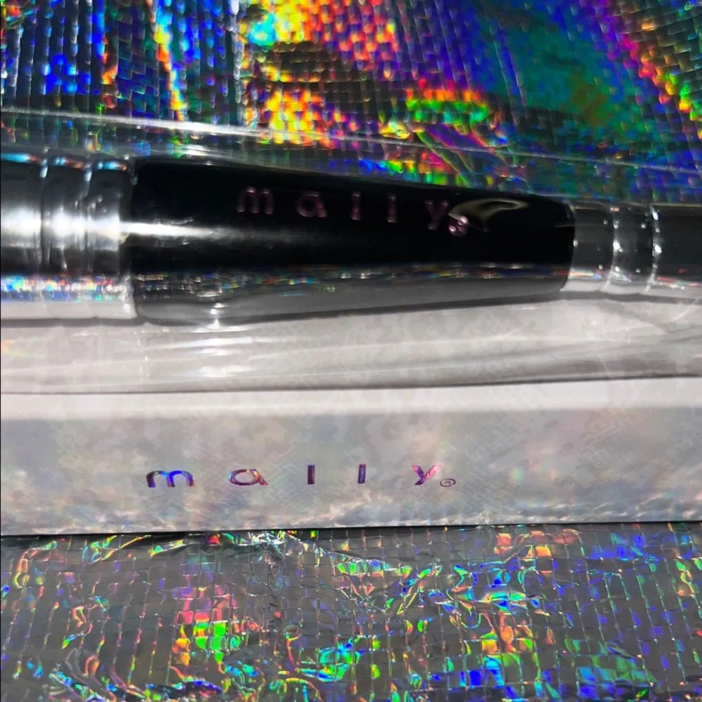 Mally Beauty Dual-Ended Makeup Brush